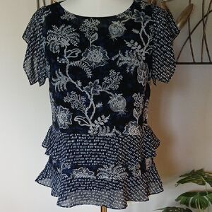 Cabi Black and White Ruffled Short Sleeve Blouse